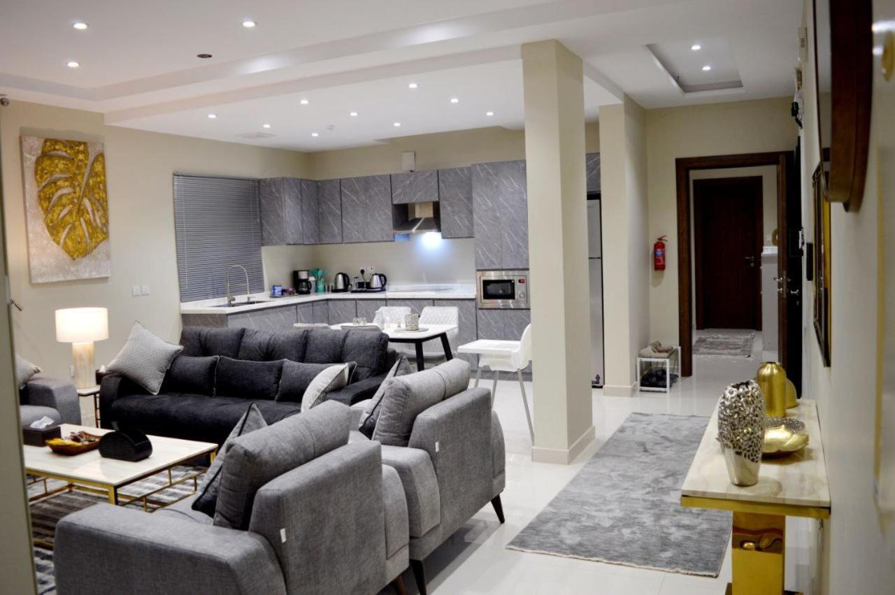 الشقق الفاخرة Modern Apartments Of 3 Bedrooms 5 Minutes To Haram Medina Exterior photo